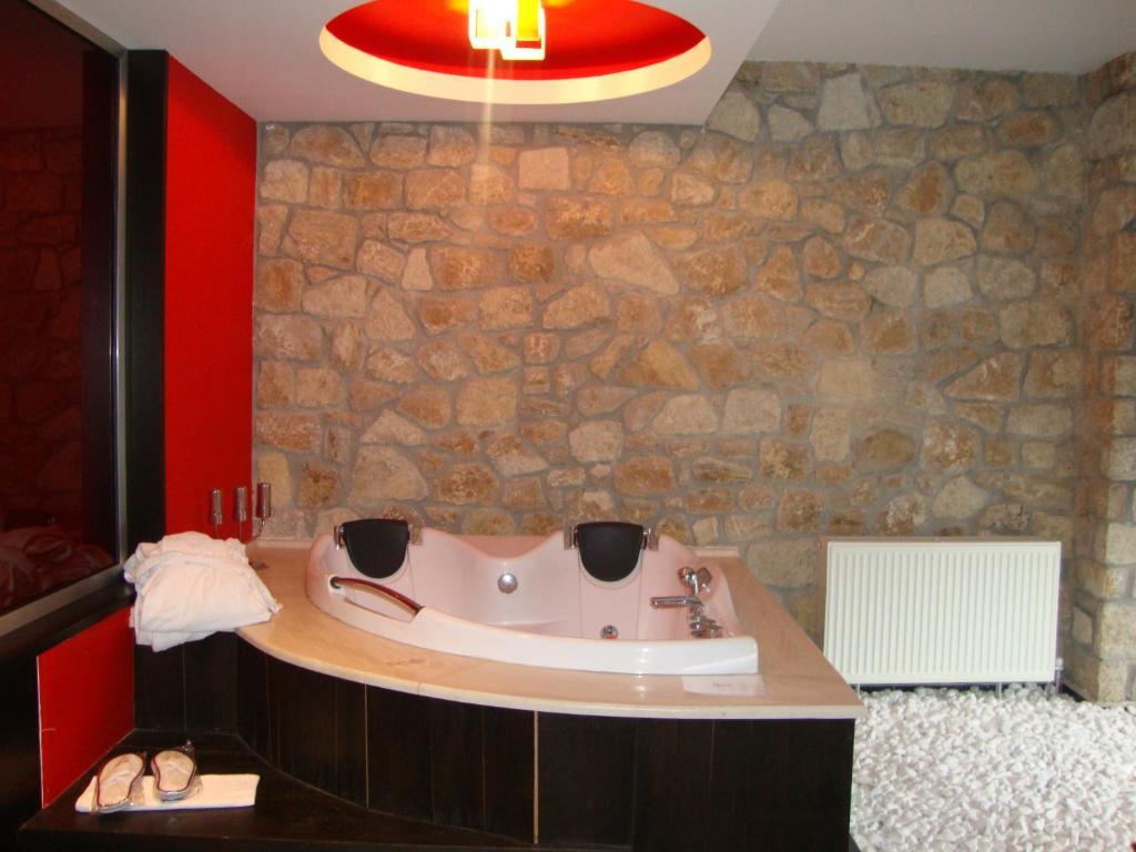 Nymfes Hotel Káto Loutrákion Oda fotoğraf