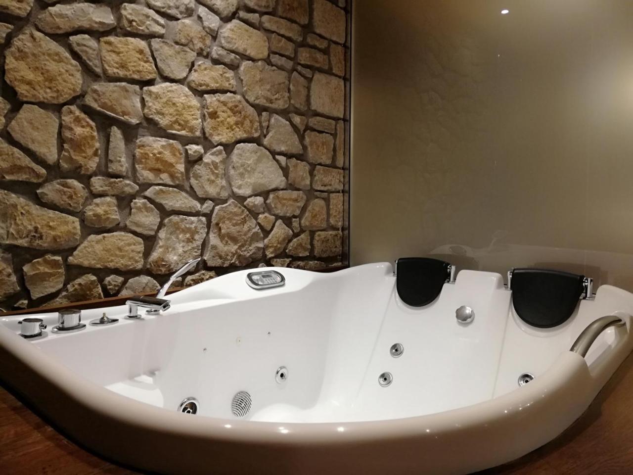 Nymfes Hotel Káto Loutrákion Dış mekan fotoğraf
