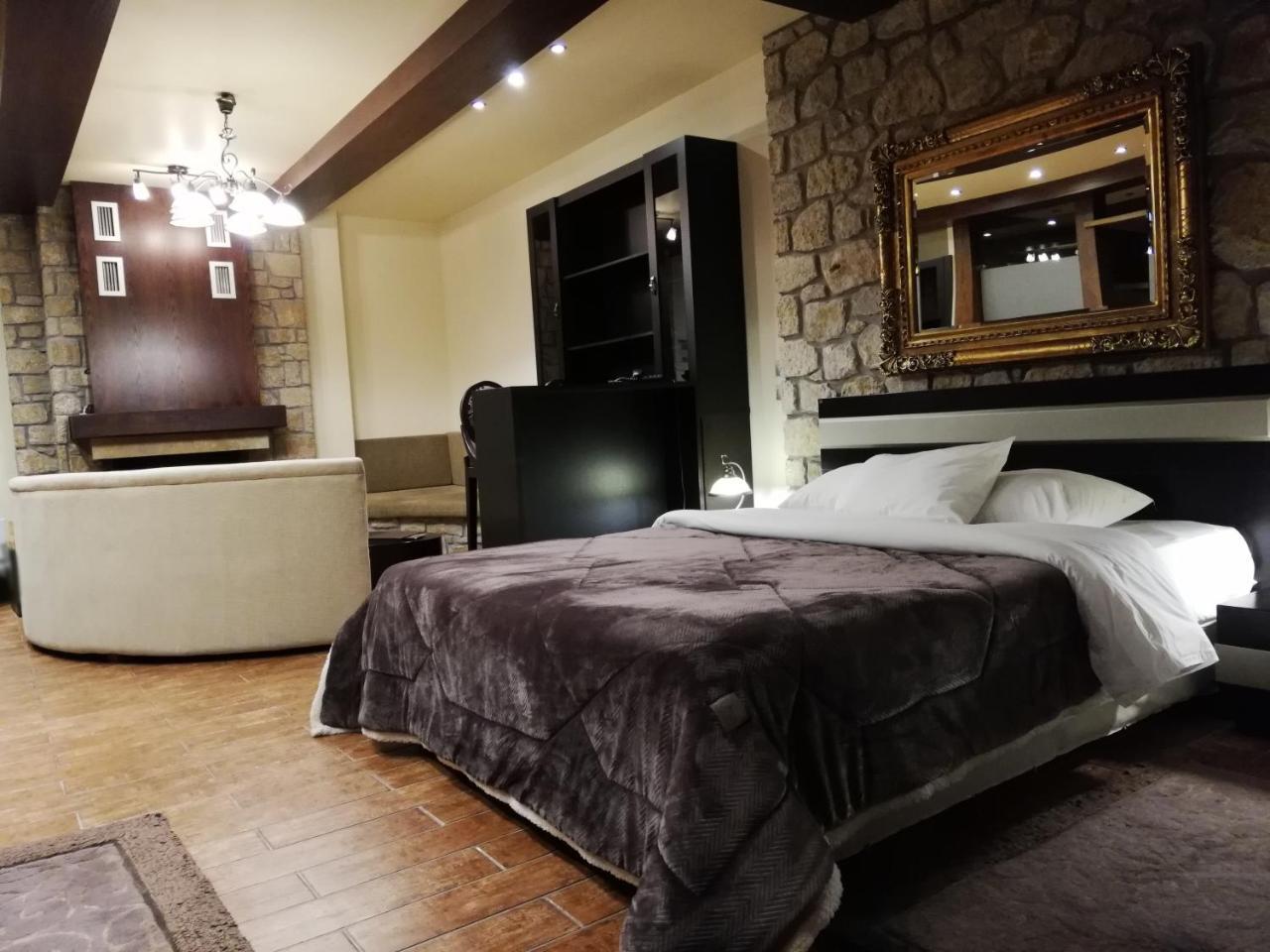 Nymfes Hotel Káto Loutrákion Dış mekan fotoğraf
